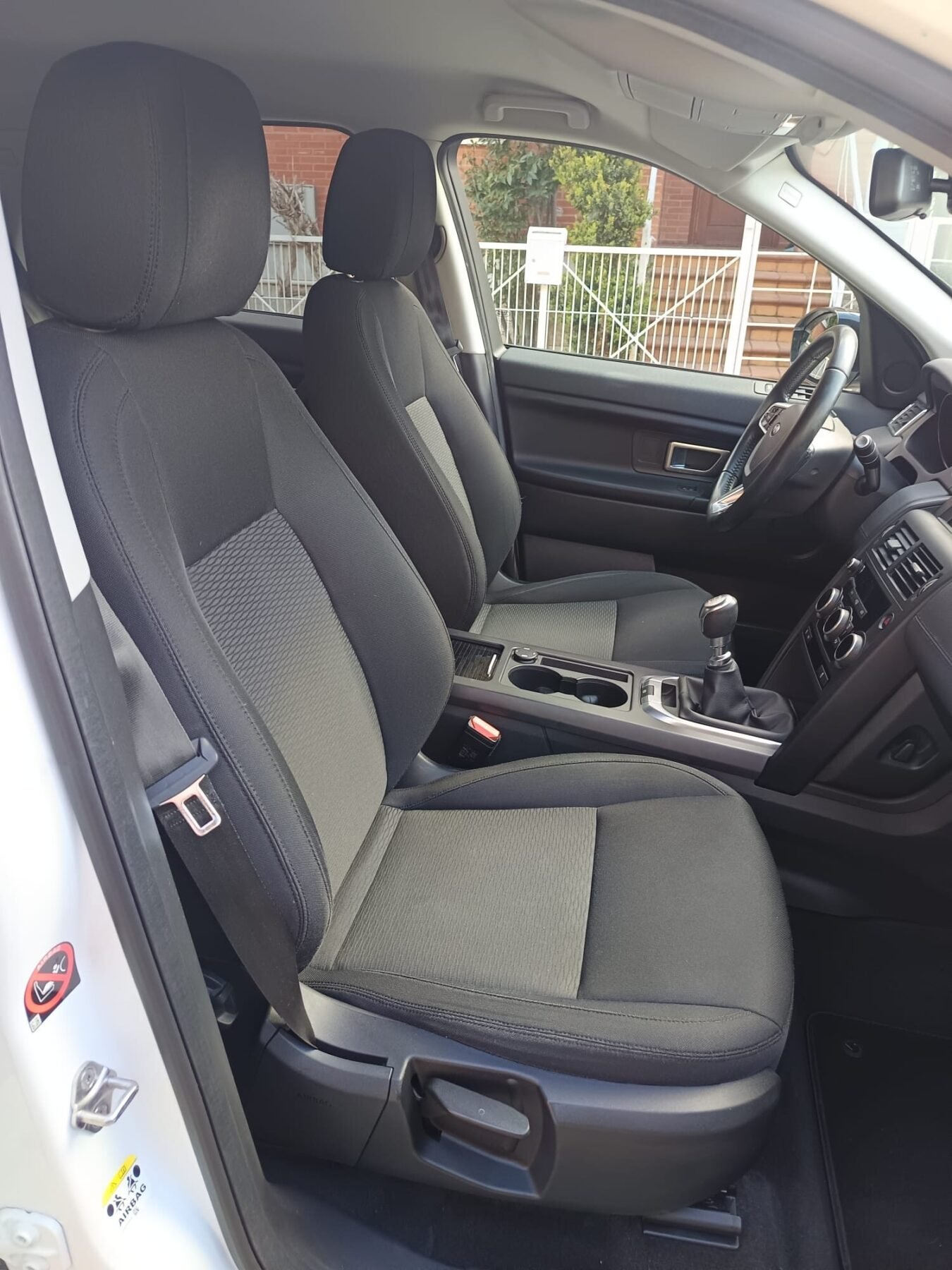 LAND-ROVER DISCOVERY SPORT 2.0TD4