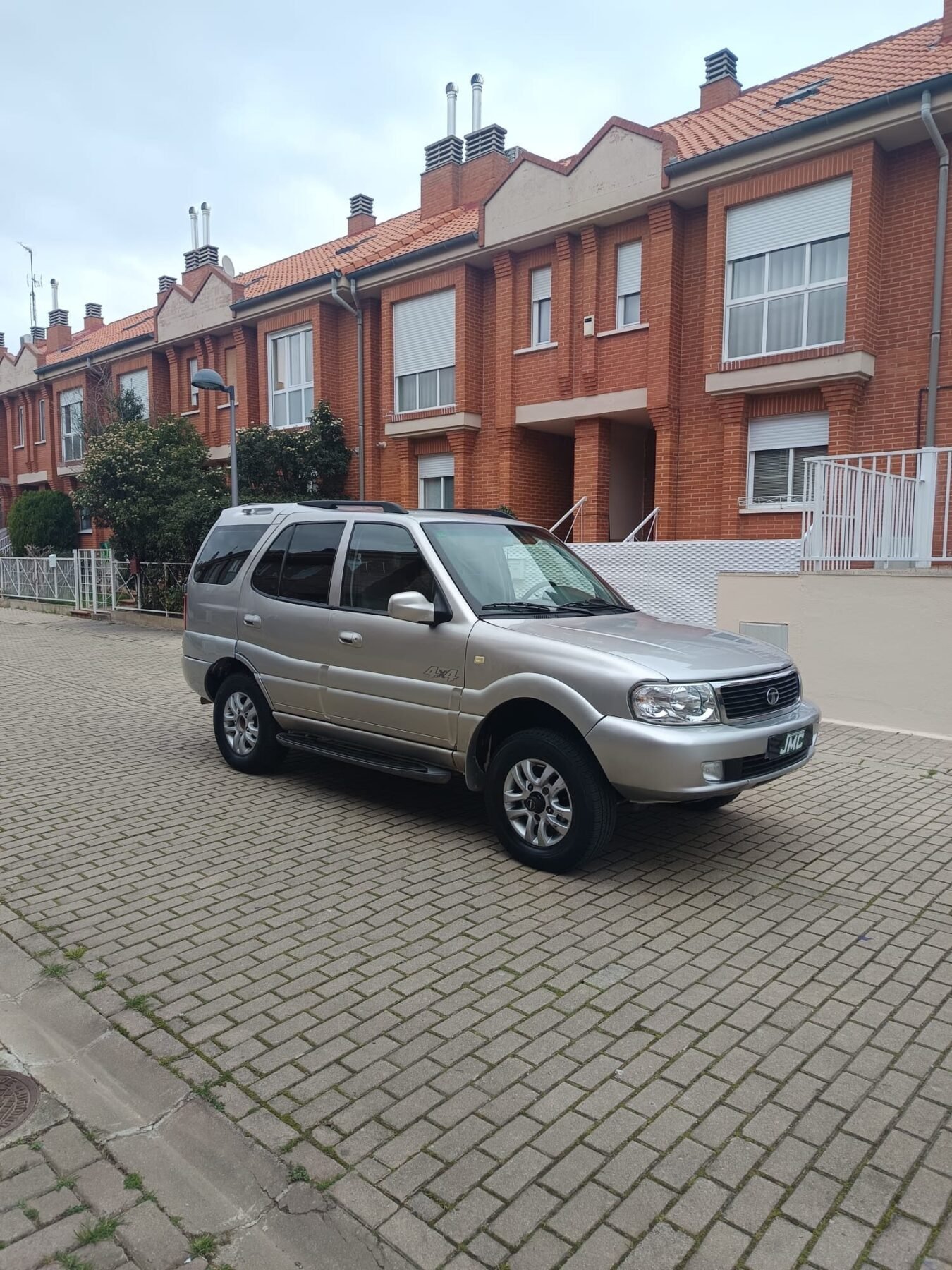 TATA GRAND SAFARI 2.2