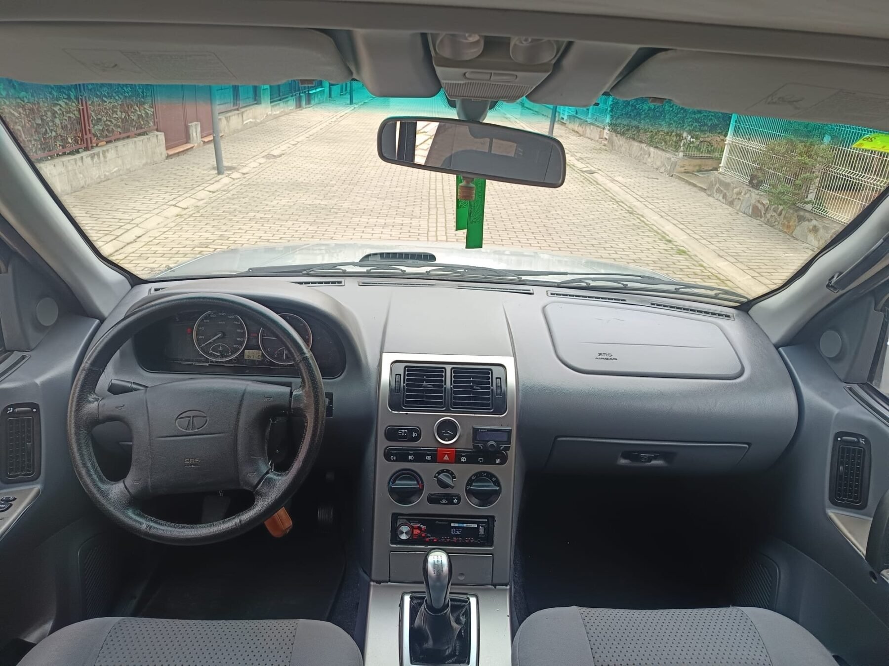 TATA GRAND SAFARI 2.2