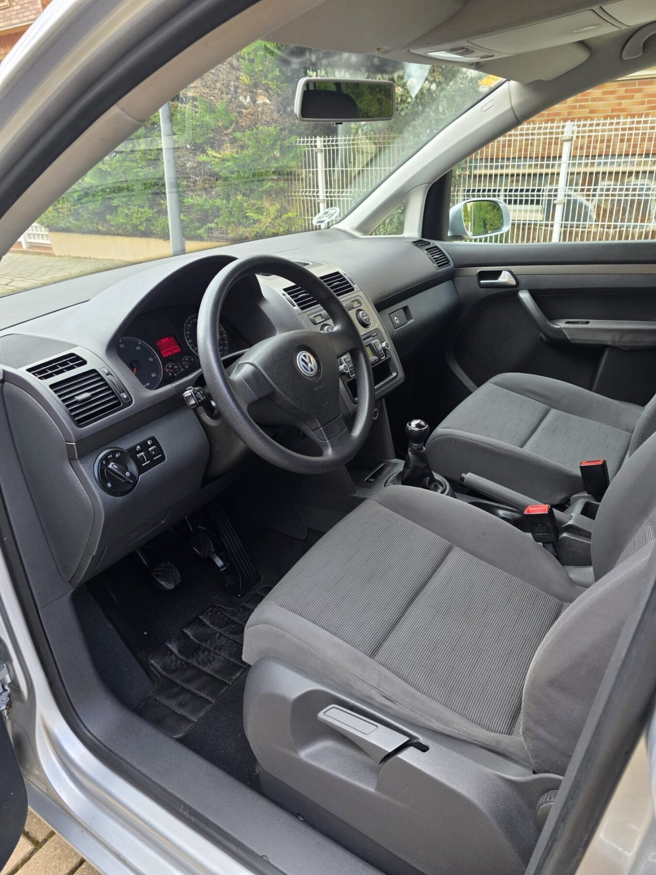 VOLKSWAGEN TOURAN 1.9tdi