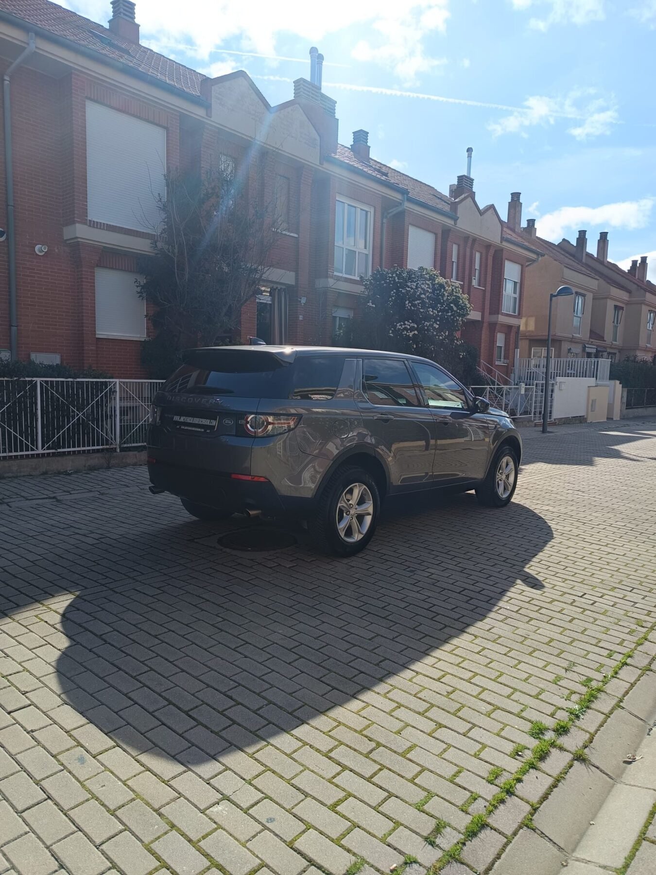 LAND-ROVER DISCOVERY SPORT 2.0TD4