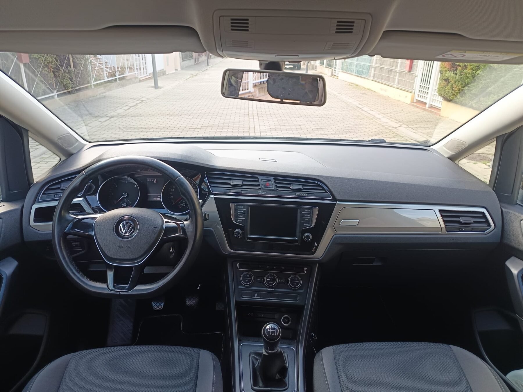 VOLKSWAGEN TOURAN 1.6TDI