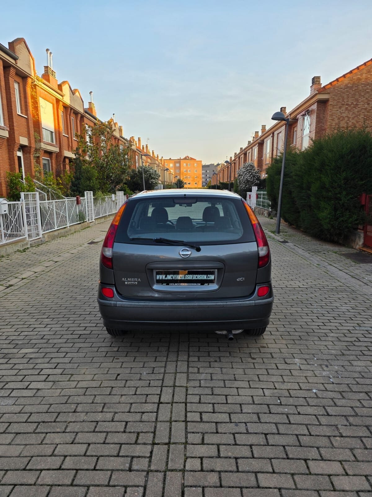 NISSAN ALMERA TINO 2.2dci