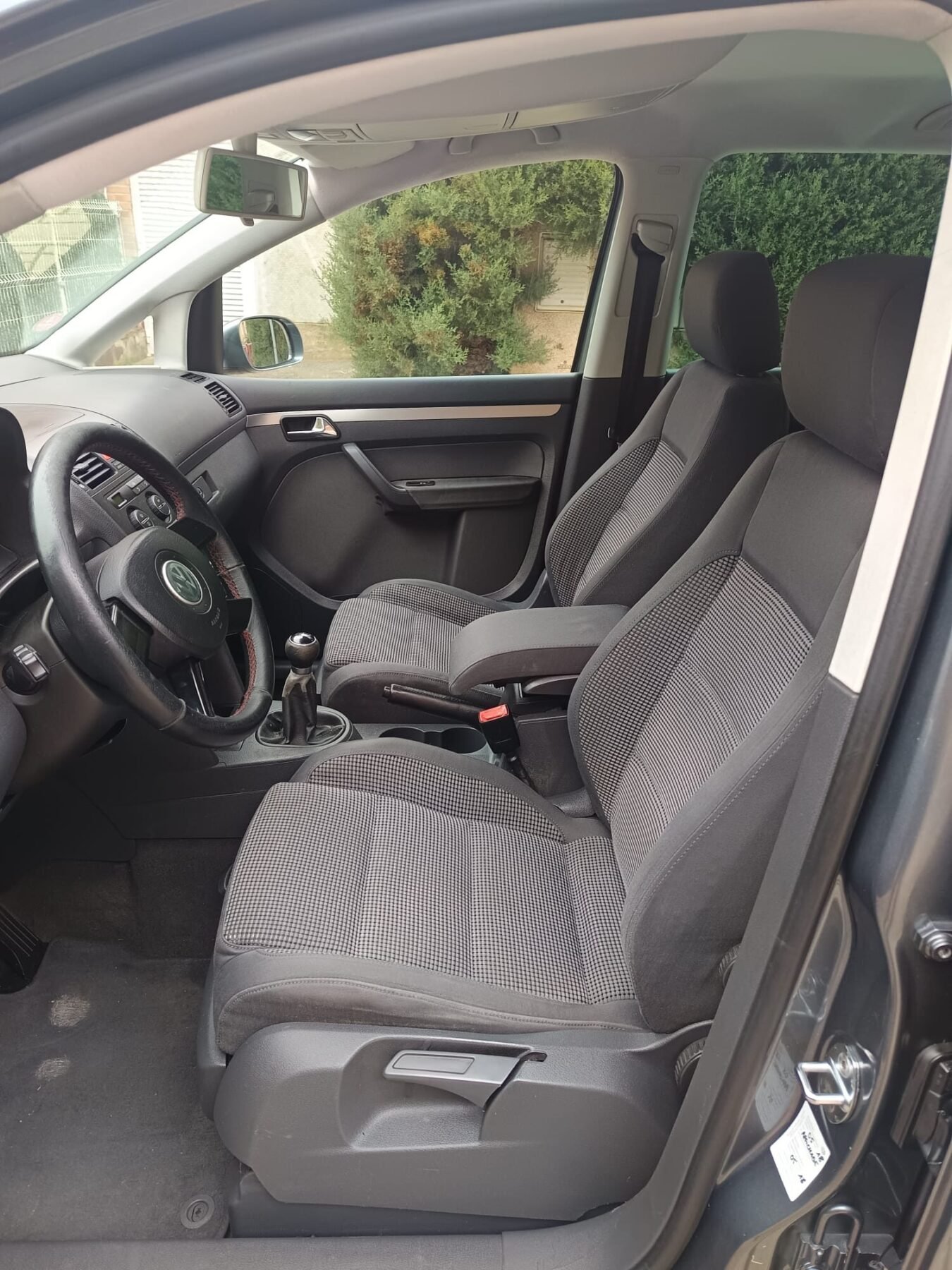 VOLKSWAGEN TOURAN 2.0 TDI