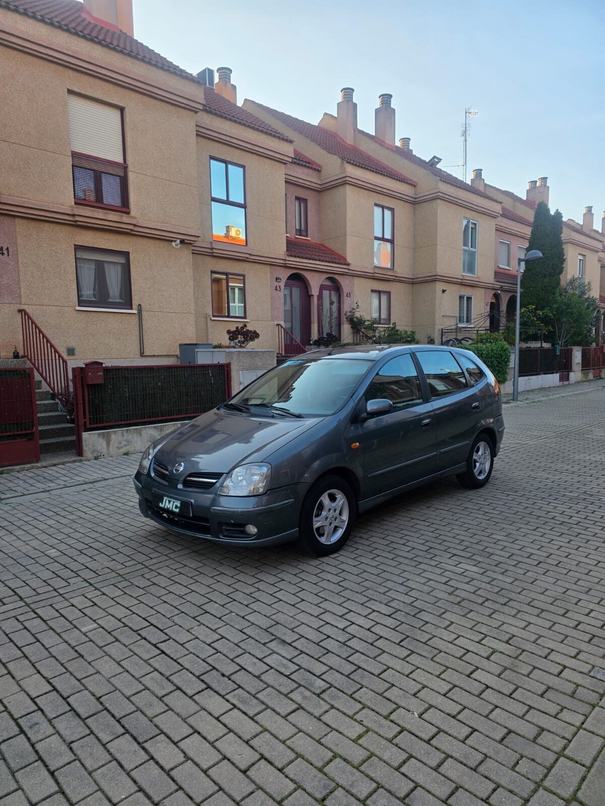 NISSAN ALMERA TINO 2.2dci