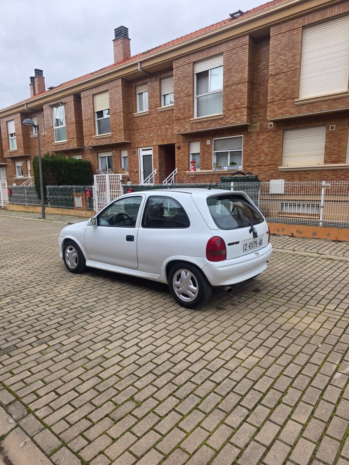 OPEL CORSA GSI 16v