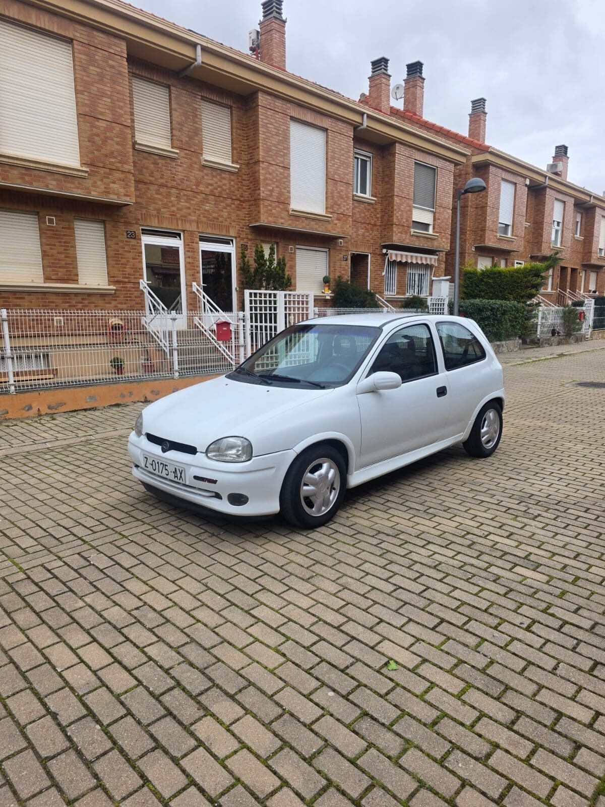 OPEL CORSA GSI 16v