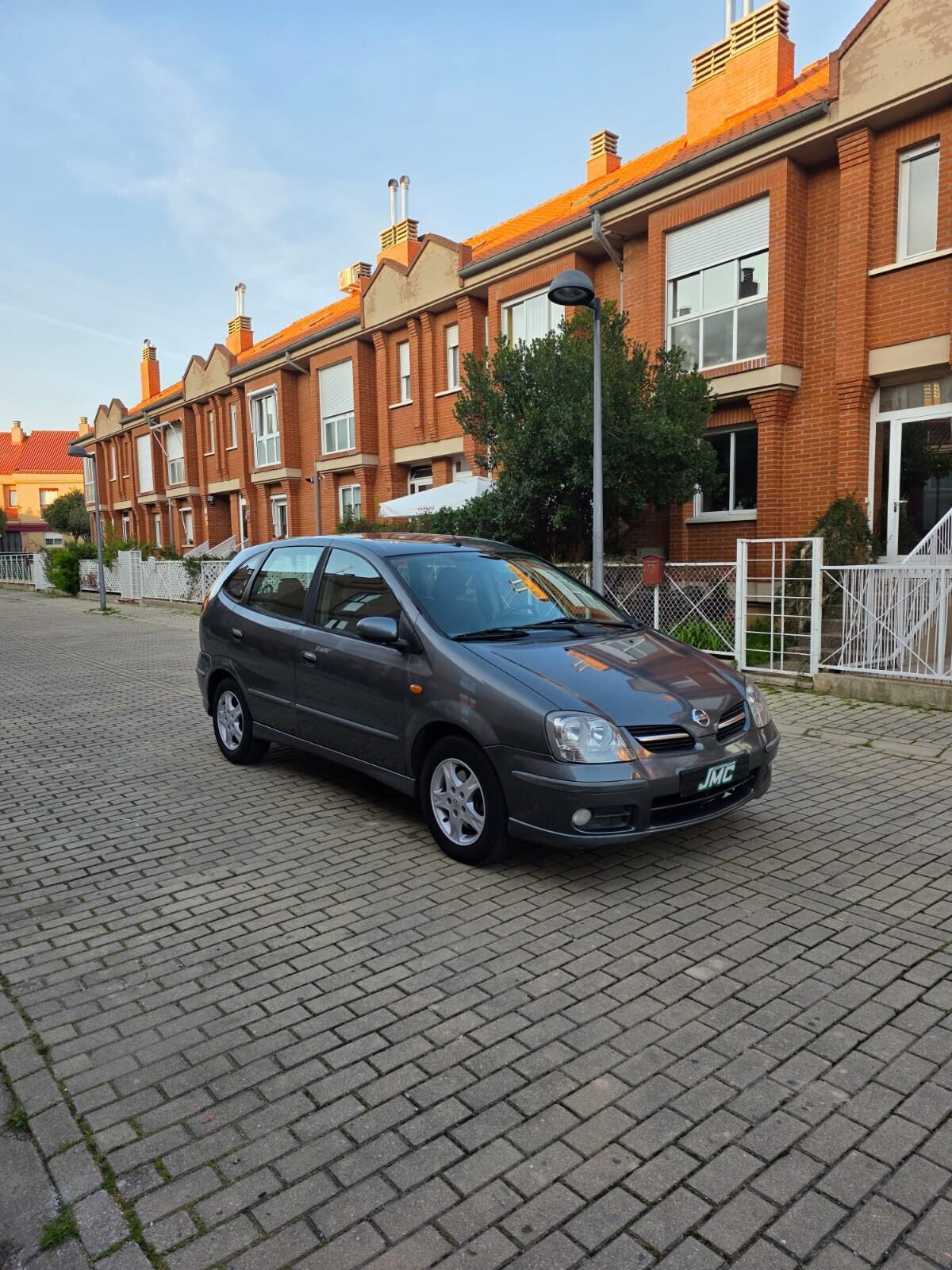 NISSAN ALMERA TINO 2.2dci