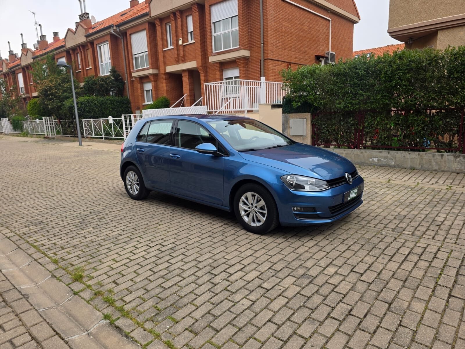 VOLKSWAGEN GOLF 1.6tdi