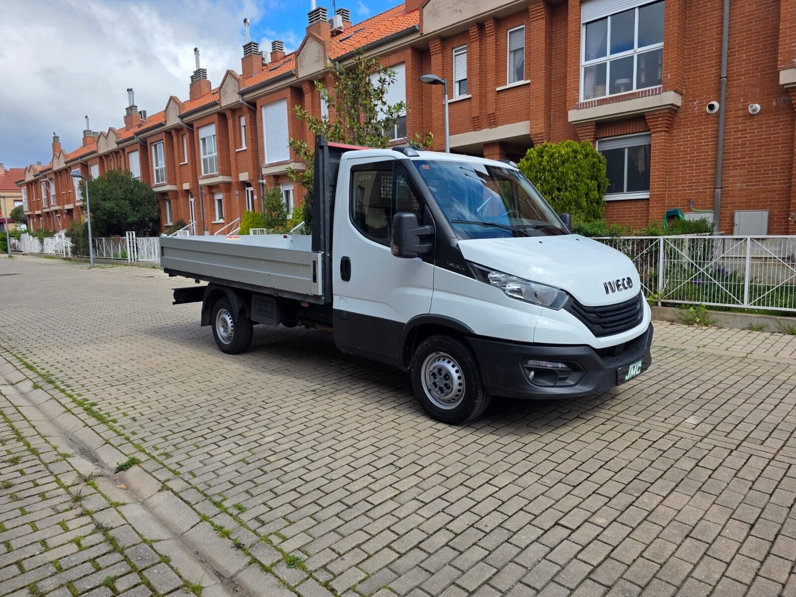 IVECO DAILY 2.3d