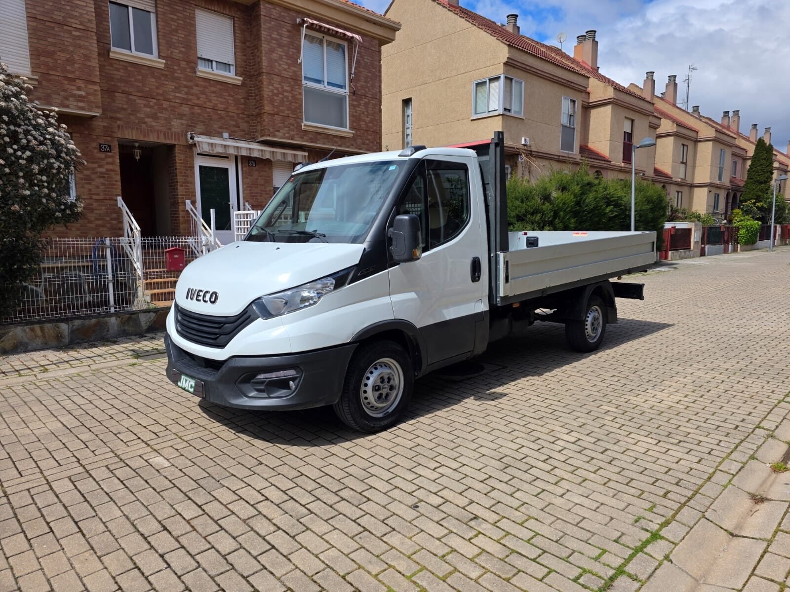 IVECO DAILY 2.3d