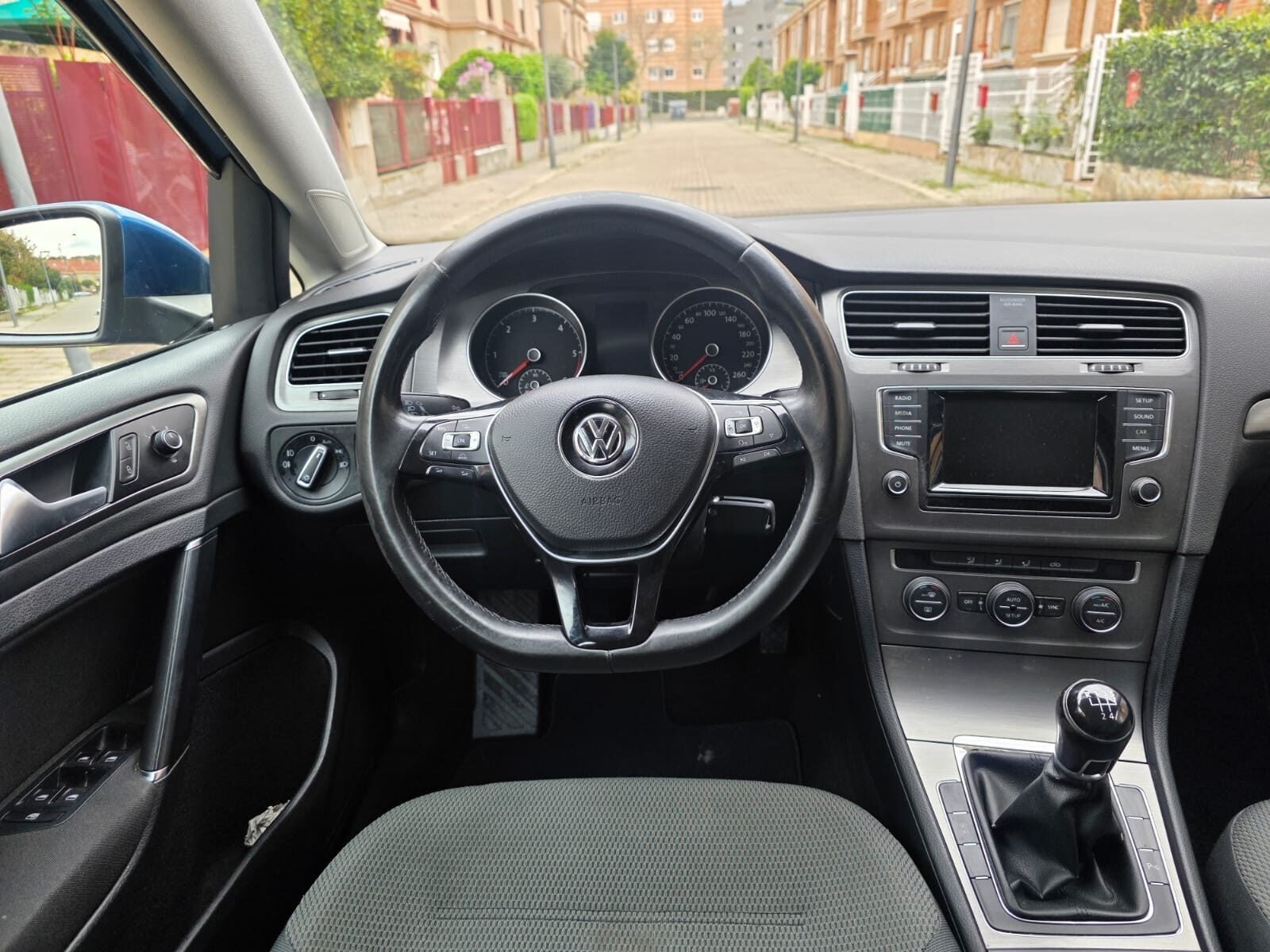 VOLKSWAGEN GOLF 1.6tdi