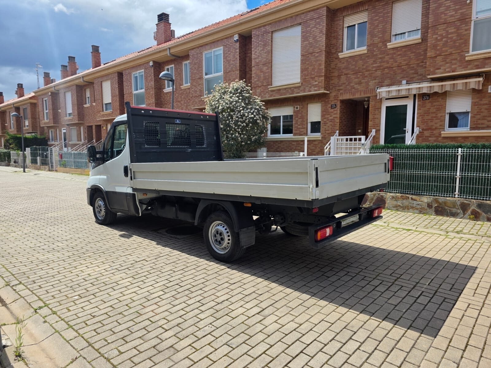 IVECO DAILY 2.3d
