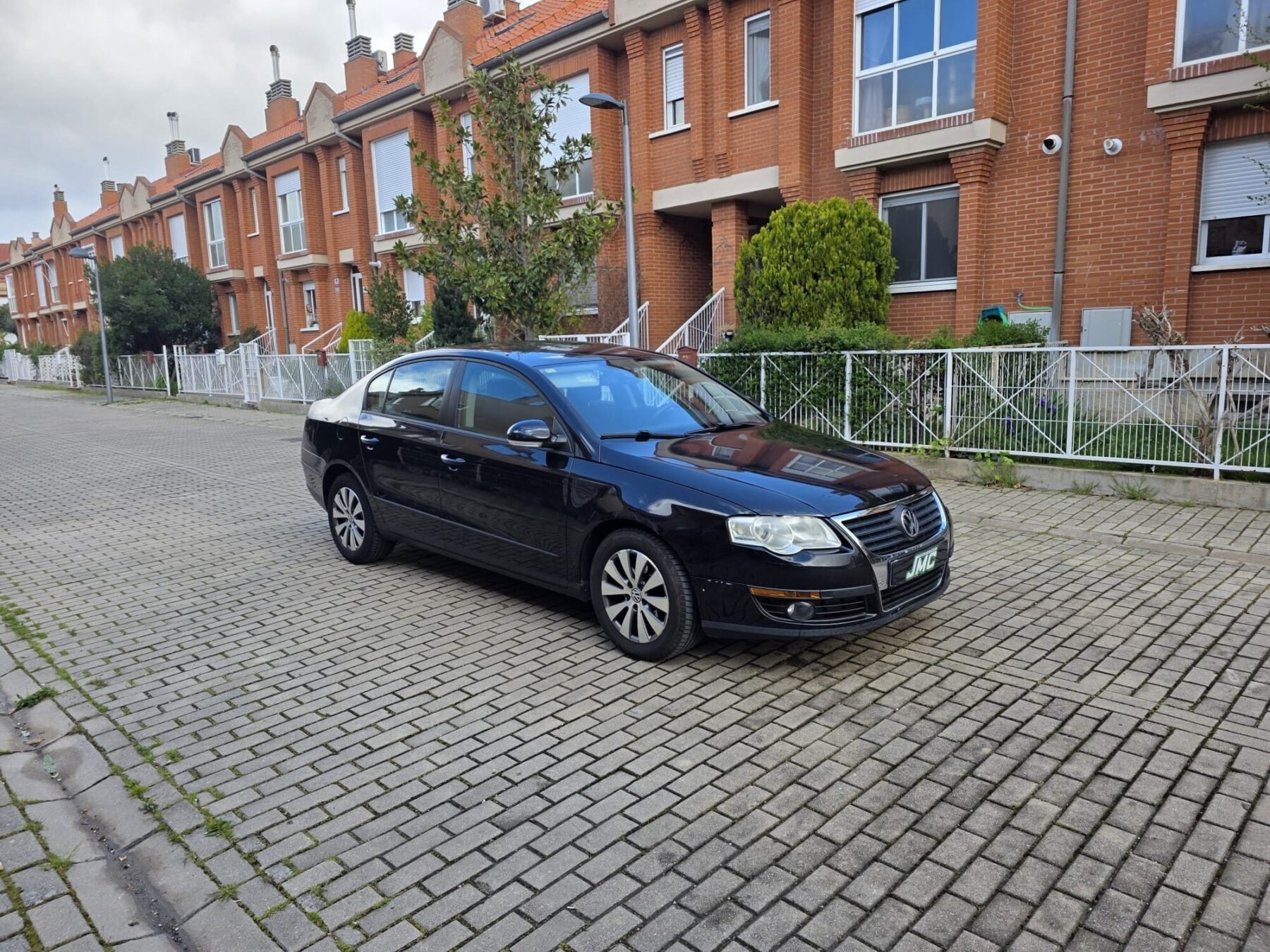 VOLKSWAGEN PASSAT 2.0tdi