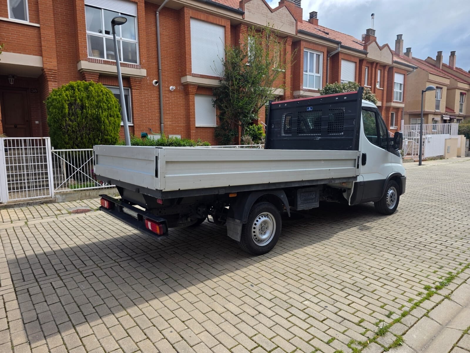 IVECO DAILY 2.3d