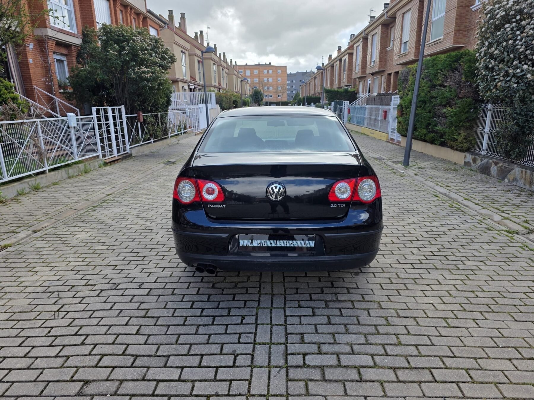 VOLKSWAGEN PASSAT 2.0tdi