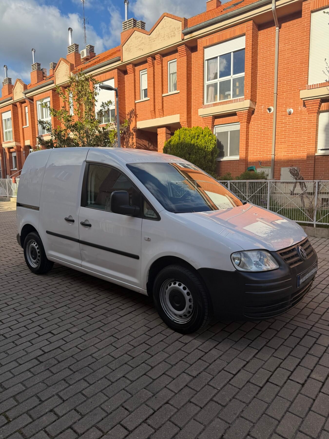 VOLKSWAGEN CADDY 2.0SDI