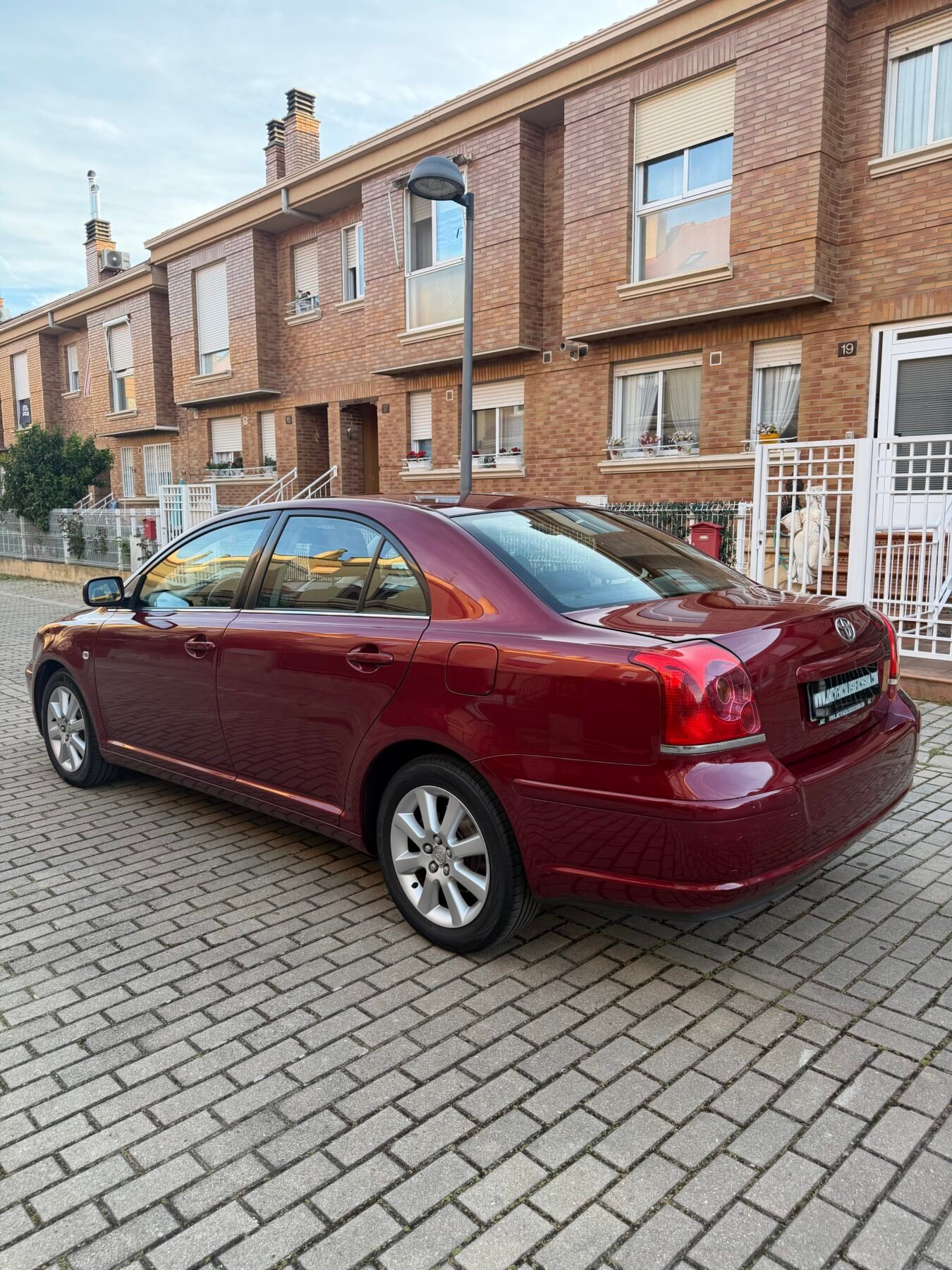 TOYOTA AVENSIS 2.0D-4D