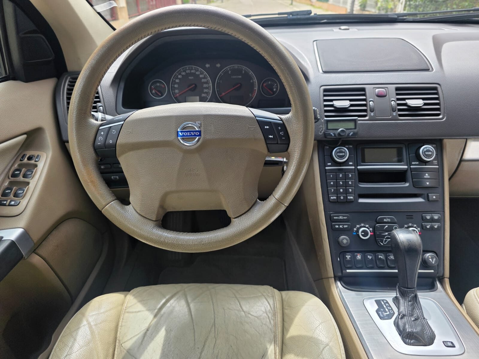 VOLVO XC90 D5 2.4TDI