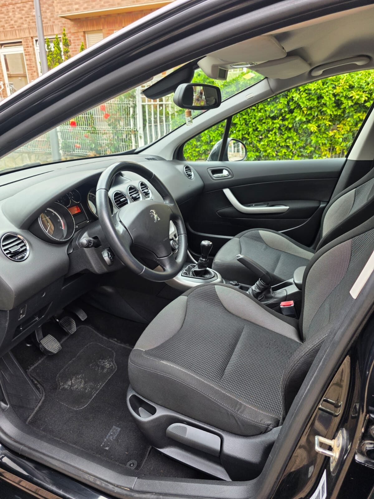 PEUGEOT 308 1.6vti