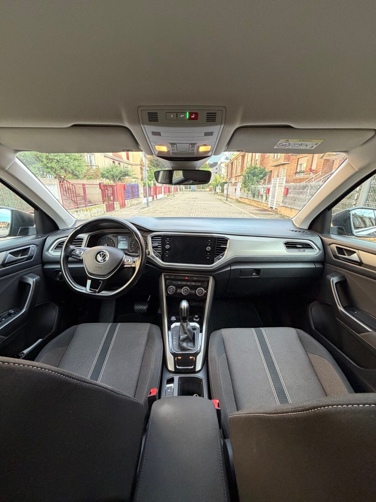 VOLKSWAGEN T-ROC 2.0tdi