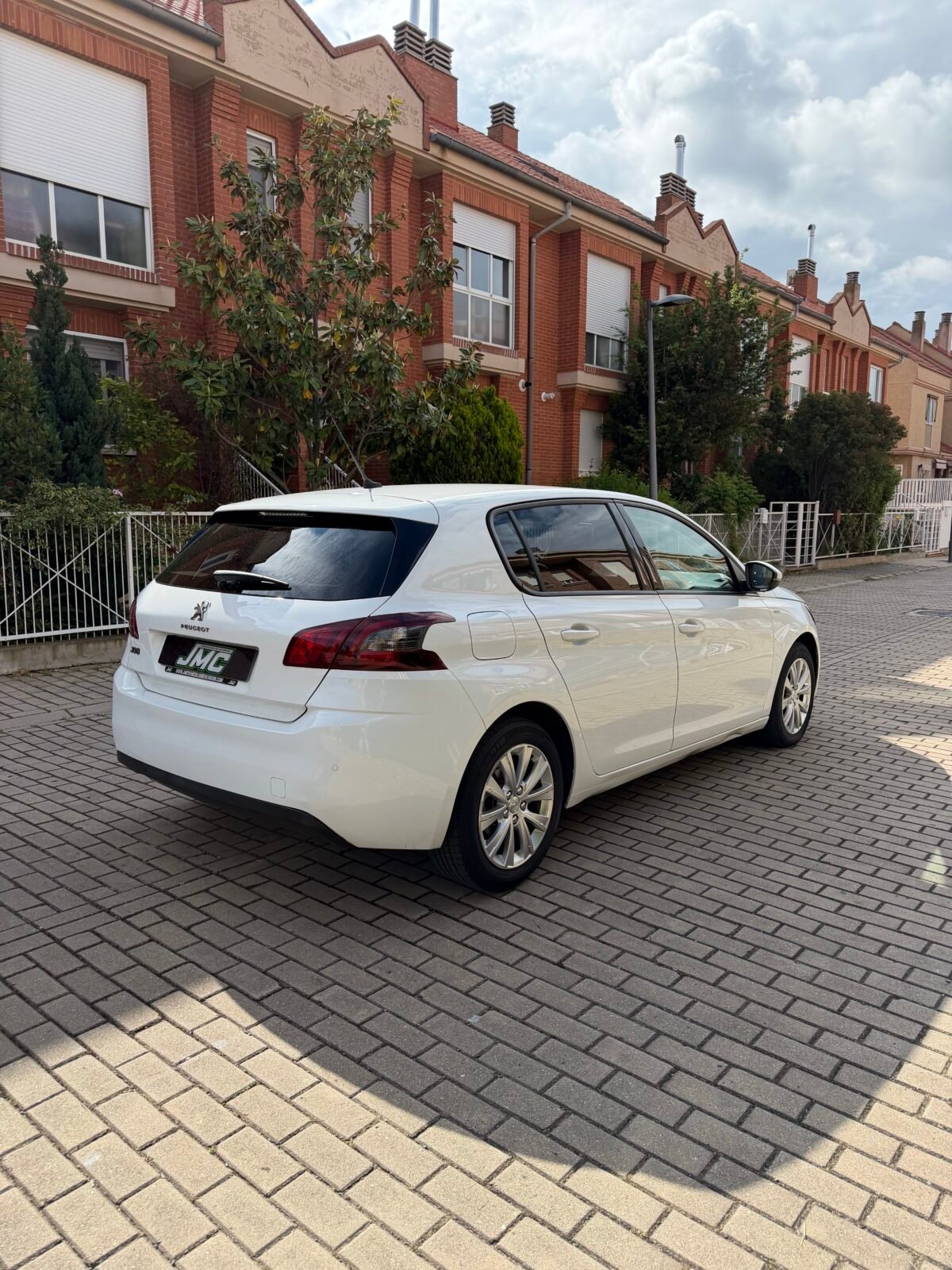PEUGEOT 308 1.5hdi