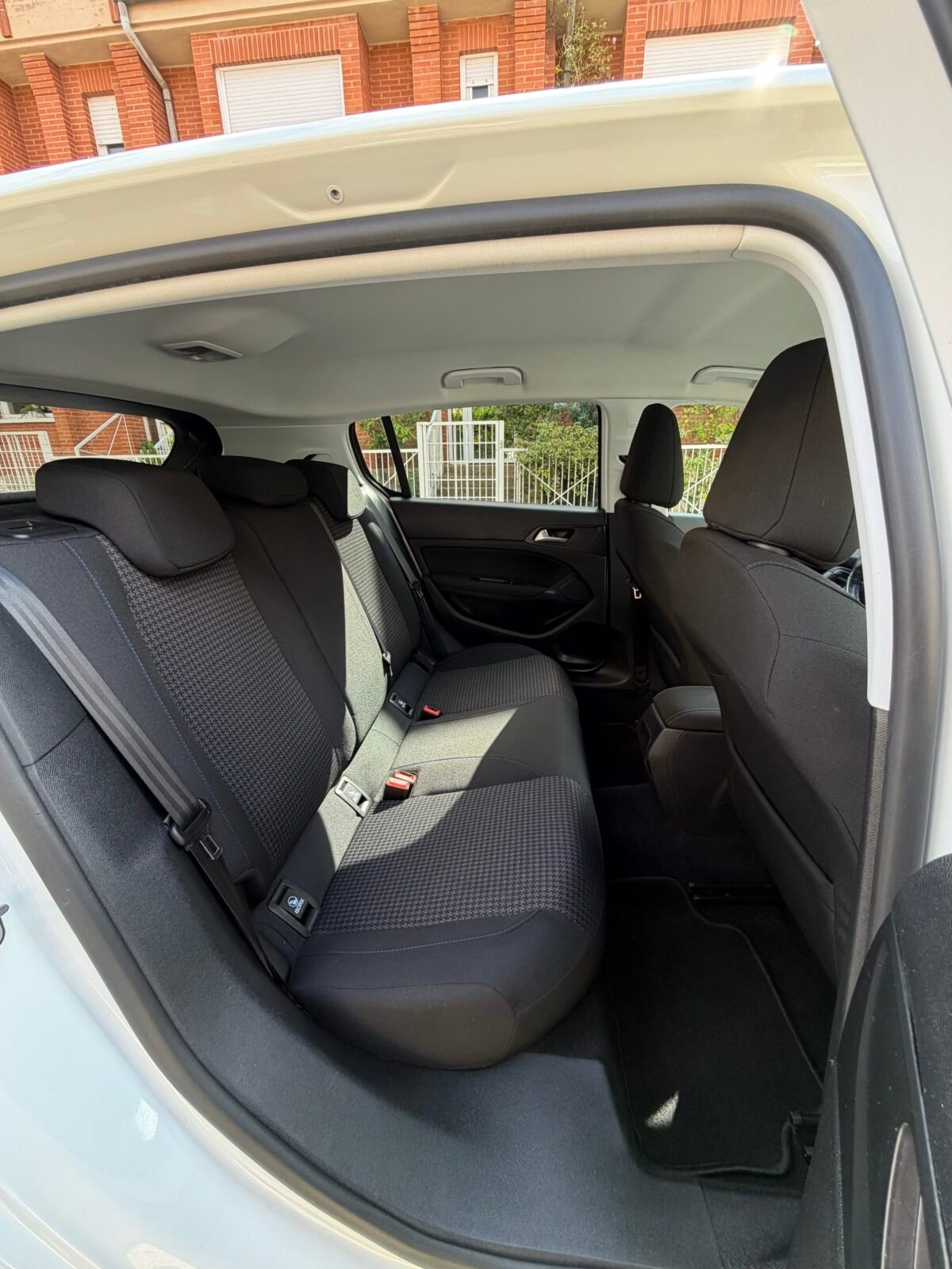 PEUGEOT 308 1.5hdi