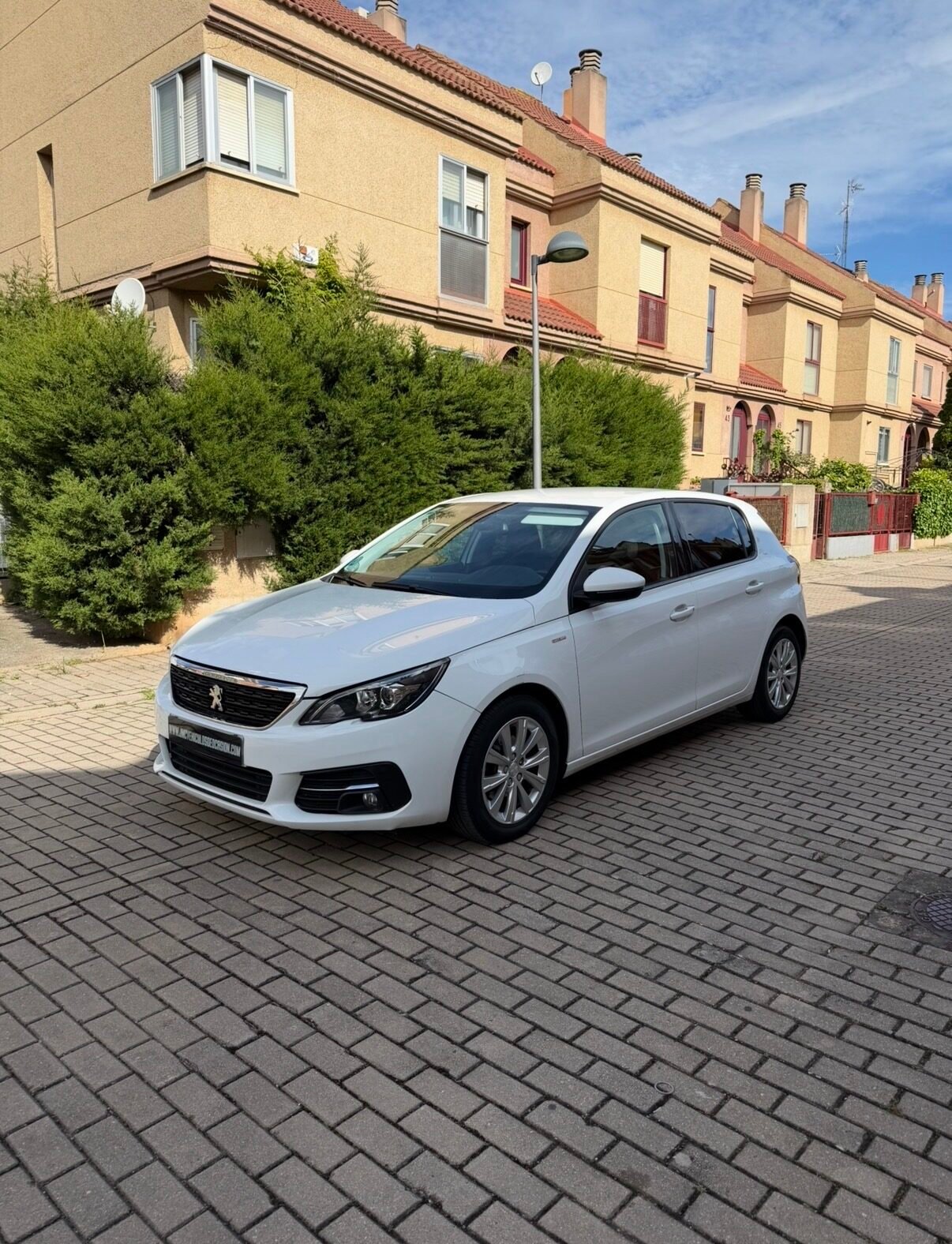 PEUGEOT 308 1.5hdi