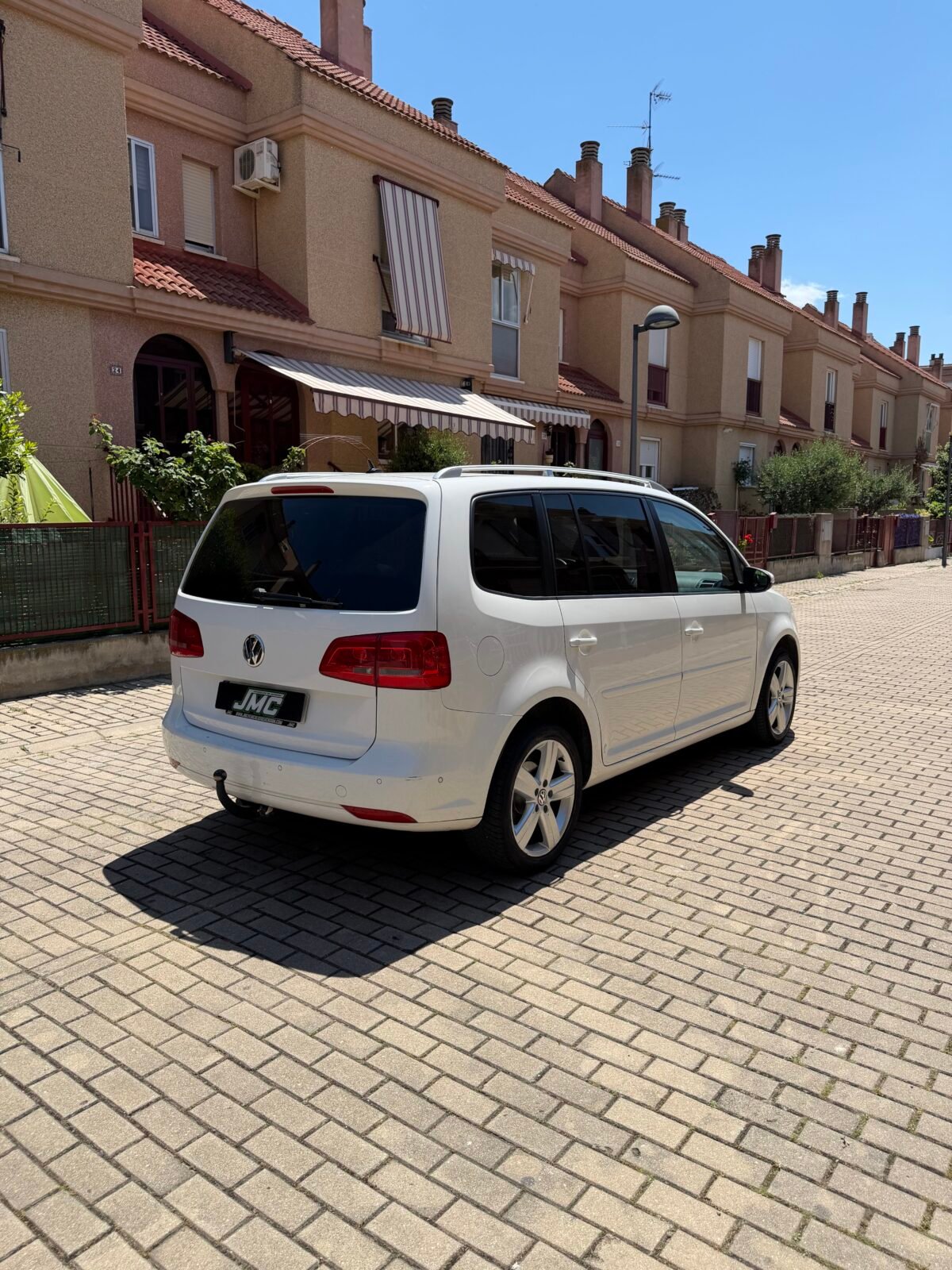 VOLKSWAGEN TOURAN 1.6tdi