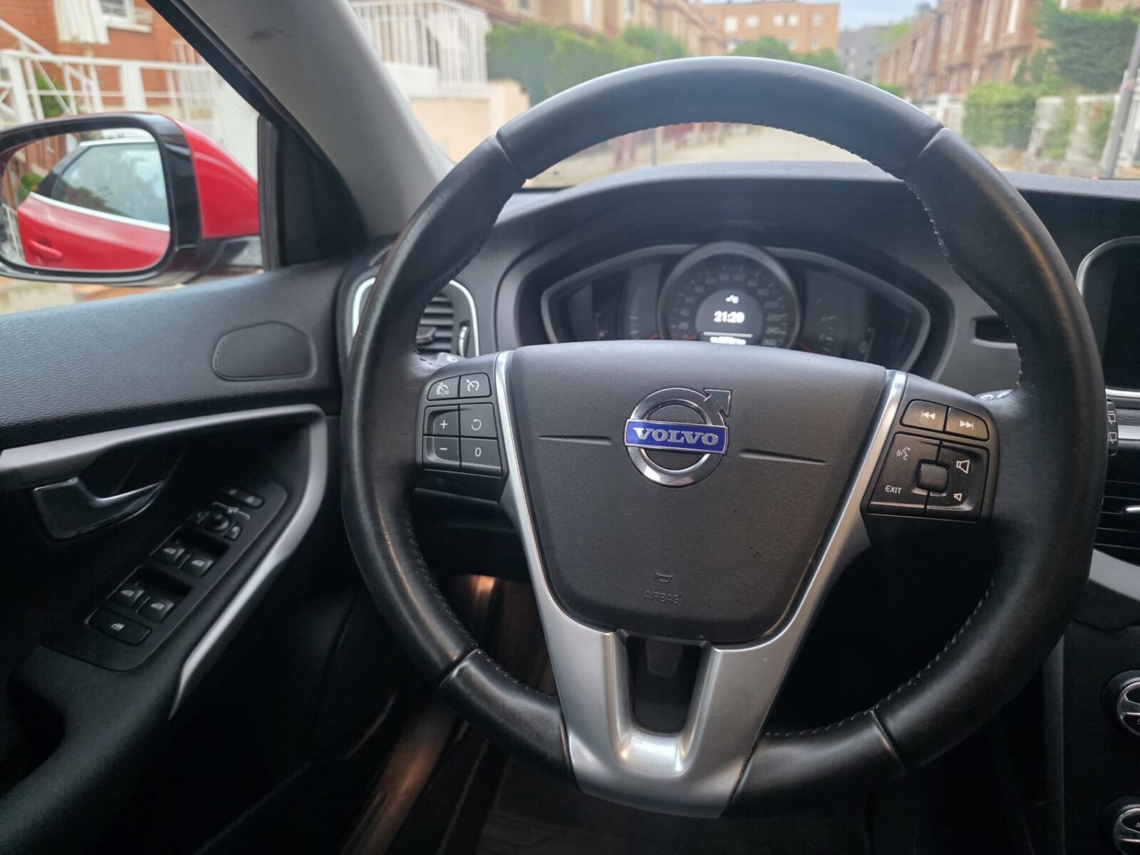 VOLVO V40 1.6tdi