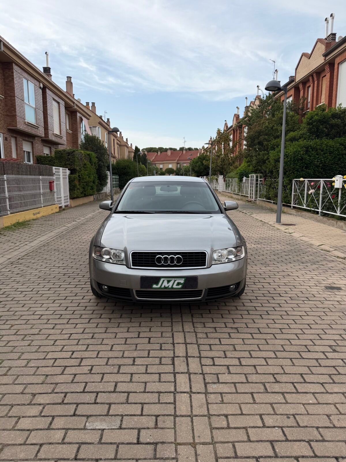 AUDI A4 2.0i