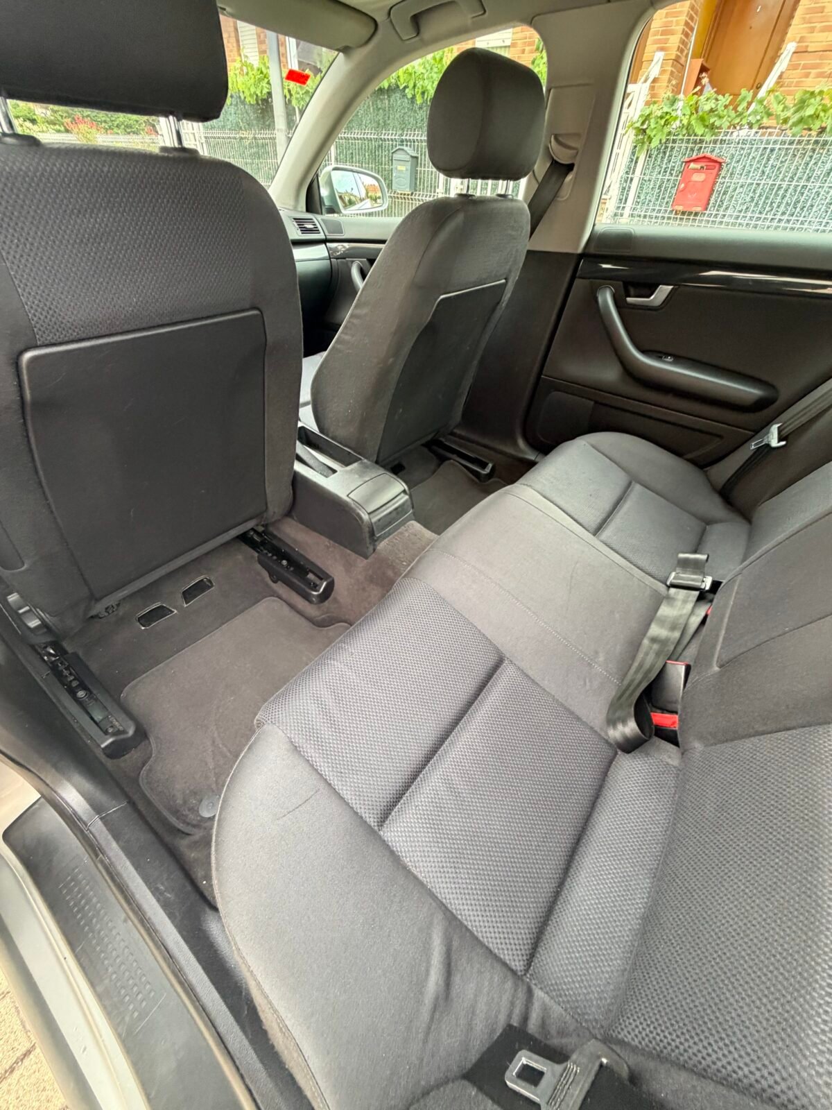AUDI A4 2.0i