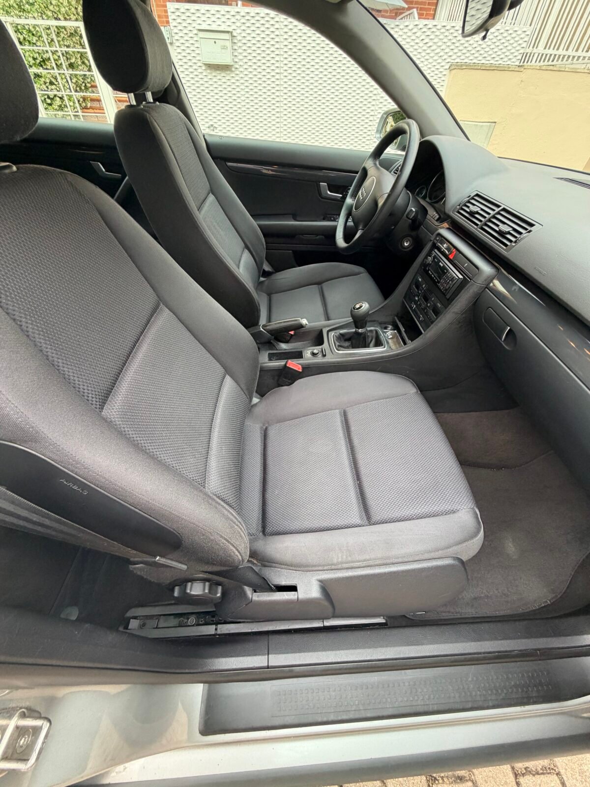 AUDI A4 2.0i