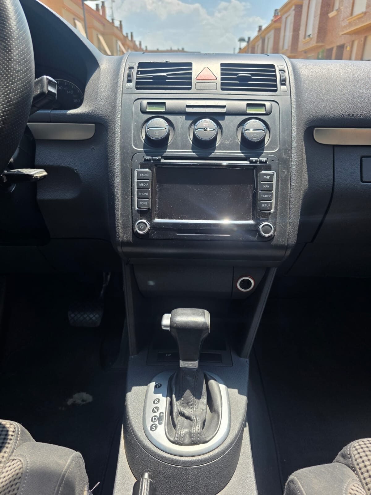 VOLKSWAGEN TOURAN 1.9TDI