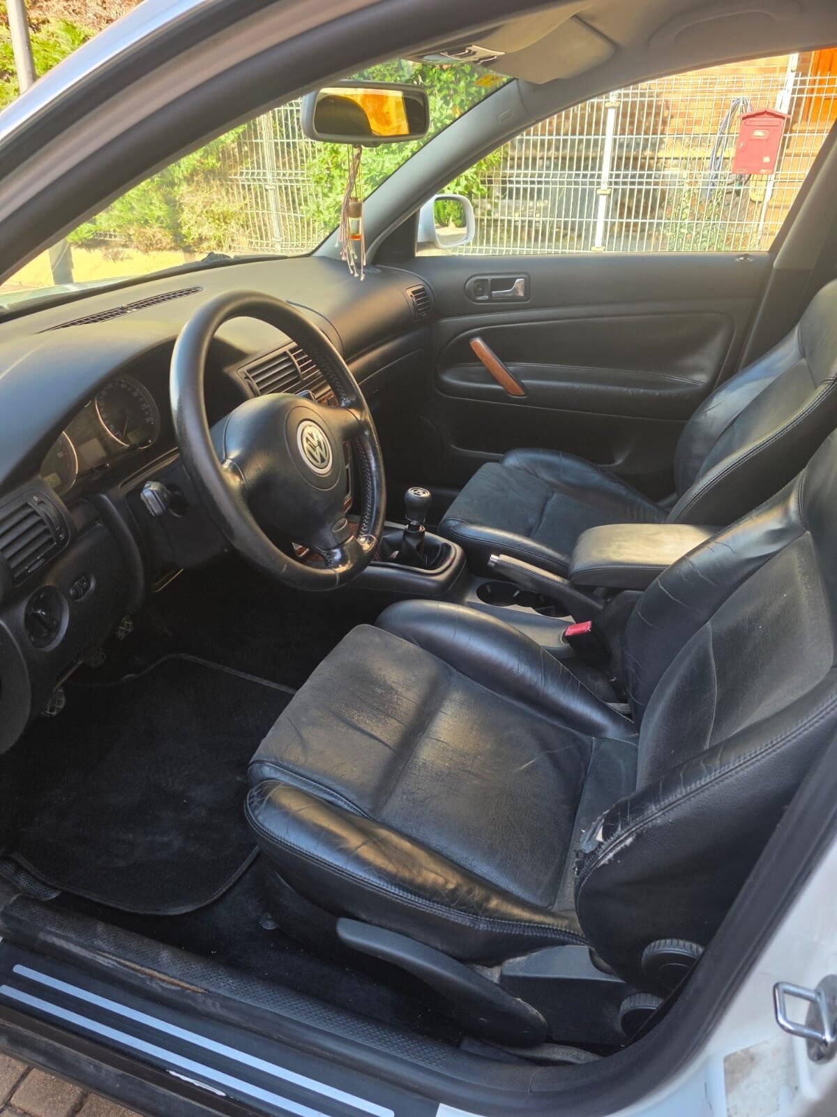 VOLKSWAGEN PASSAT 1.9TDI