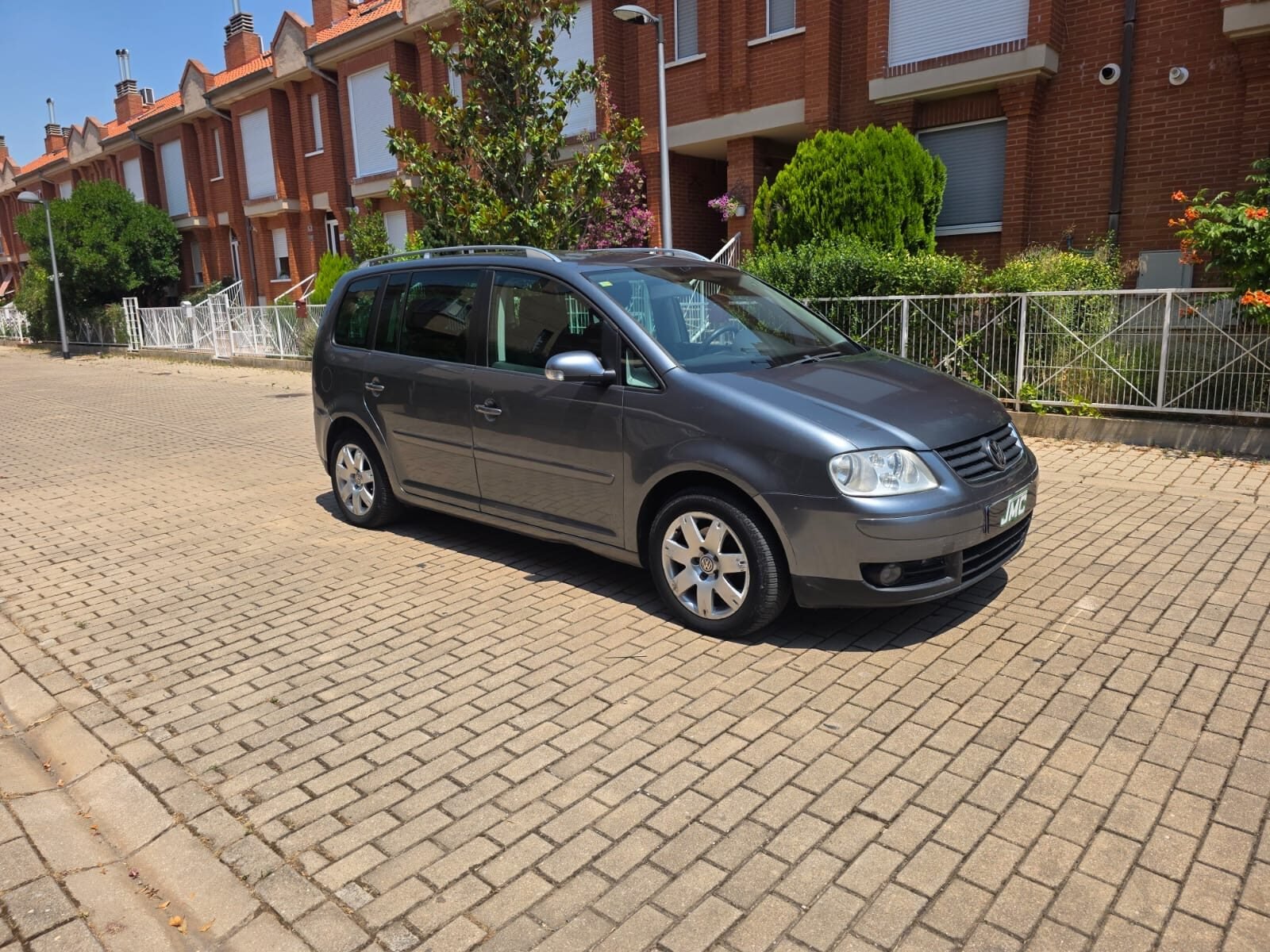 VOLKSWAGEN TOURAN 1.9TDI