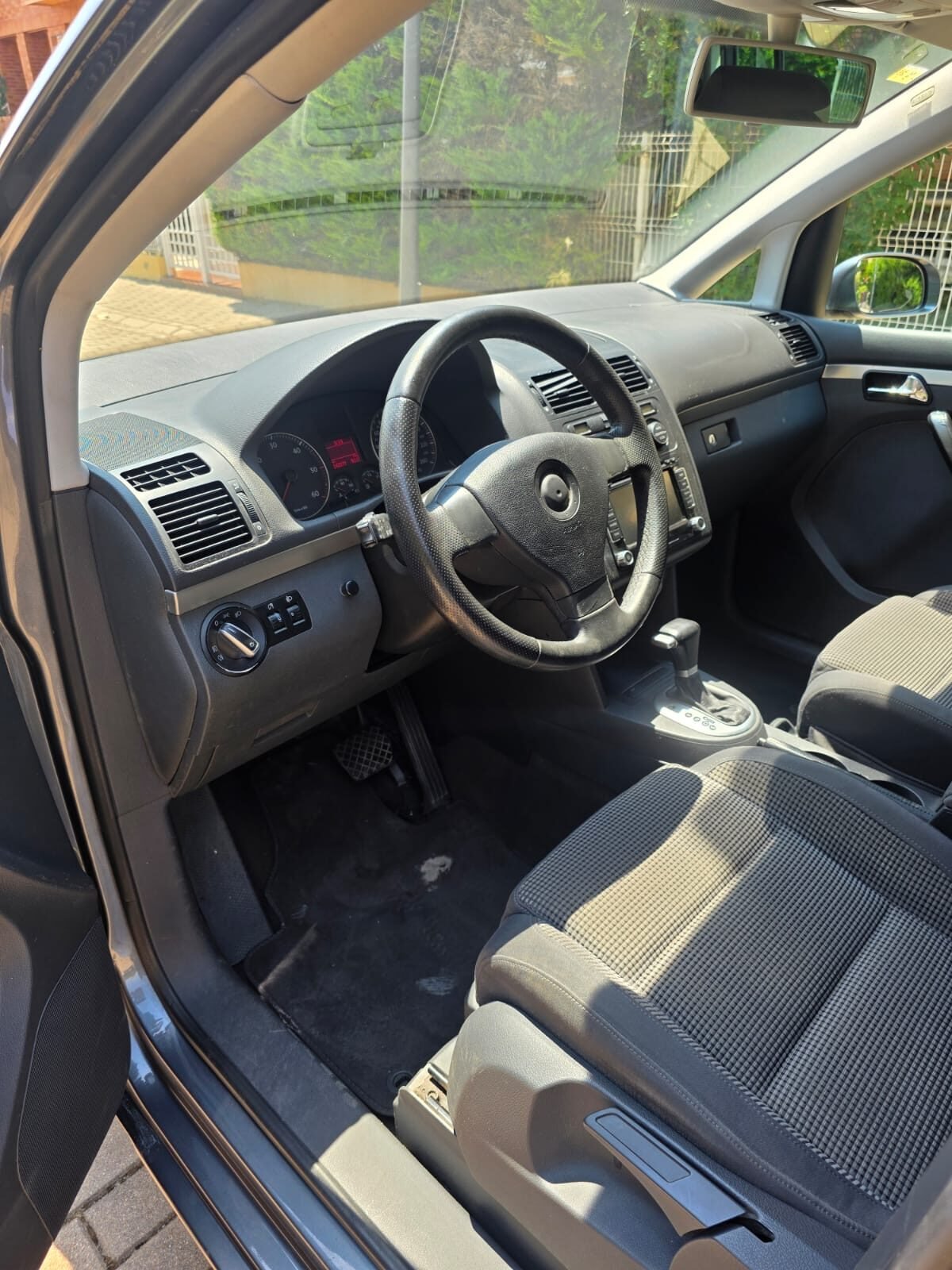 VOLKSWAGEN TOURAN 1.9TDI