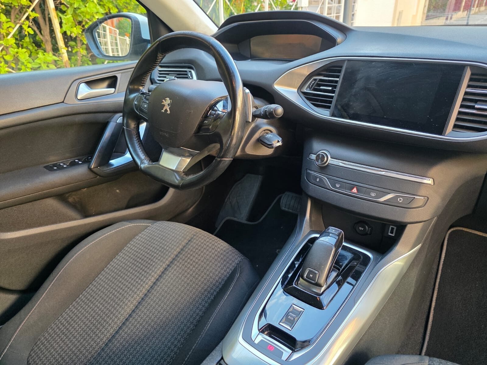 PEUGEOT 308 1.5hdi